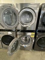 Single Unit Front Load LG WashTower with Center Control 4.5 cu. ft. Washer and 7.4 cu. ft. Gas Dryer - Image 2